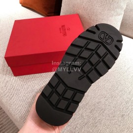 Valentino Autumn Winter New Black Leather Thick Soled Boots