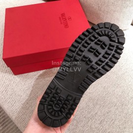 Valentino Autumn Winter Lamb Warm Retro Boots Black