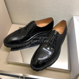 Versace Cowhide Casual Shoes For Men Black