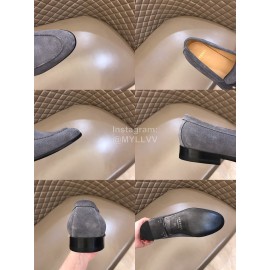 Versace Velvet Calf Leather Business Shoes For Men Gray