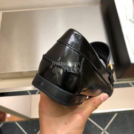 Versace Cowhide Hardware Buckle Business Shoes For Men