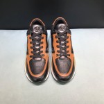 Versace Fashion Cowhide Running Shoes For Men Gold