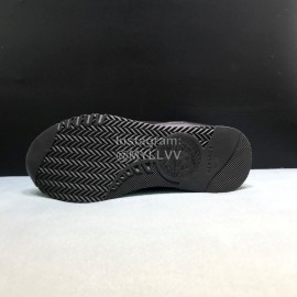 Versace Fashion Cowhide Running Shoes For Men Gold