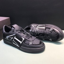 Valentino Garavani Cowhide Sneakers For Men And Women Black