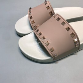Valentino Fashion Rivet Slippers For Men And Women