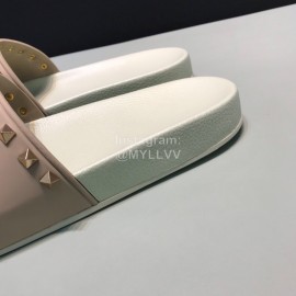 Valentino Fashion Rivet Slippers For Men And Women