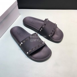 Valentino Fashion Rivet Slippers For Men And Women Black