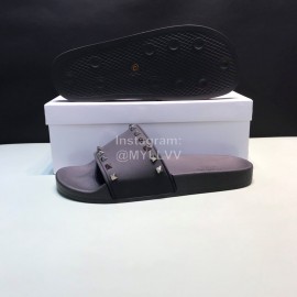 Valentino Fashion Rivet Slippers For Men And Women Black