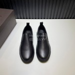 Valentino Black Calf Leather Casual Sneakers For Men