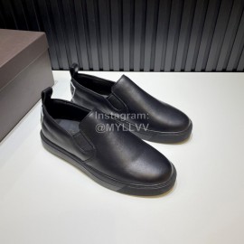 Valentino Black Calf Leather Casual Sneakers For Men