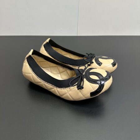 Chanel Kangpeng Elastic Cowhide Flat Double C Ballet Shoes