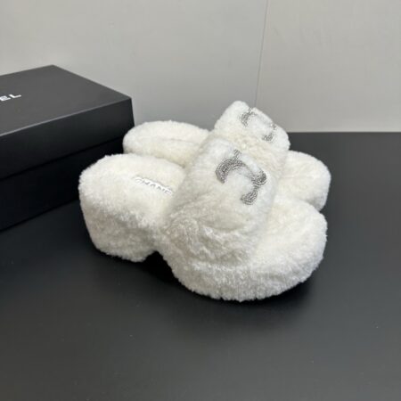 Chanel Women's Thick Soled Wool Slippers