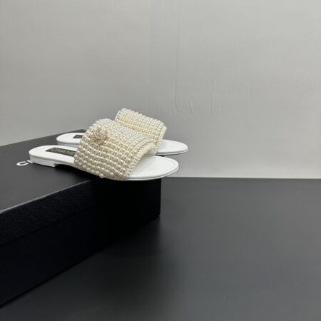 Chanel New Women's Handmade Bead Slippers