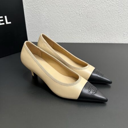 Chanel Vintage Double C Pointed 5.5cm High Heels Shoes