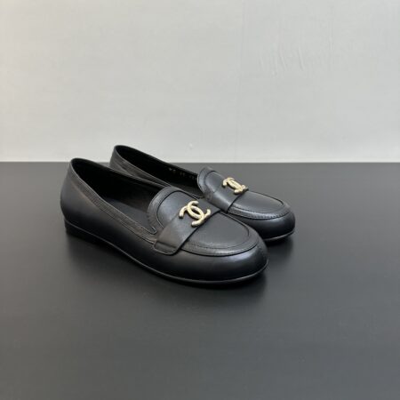 Chanel Early Autumn Double C Leather Loafers