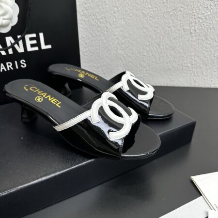 Chanel Colorful Candy Colored Low Heeled Slippers