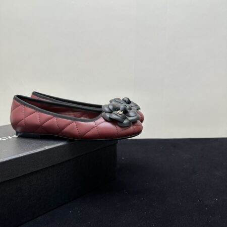 Chanel Round Head Mountain Camellia Flat Shoes
