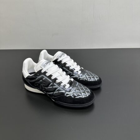 Chanel Thick Soled Black And White Color Blocked Board Shoes
